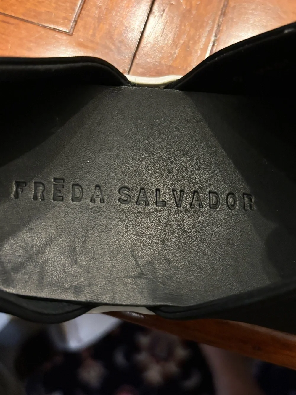 Freda Salvador Black Leather Side Cutout Low Top Sneakers Size 11
